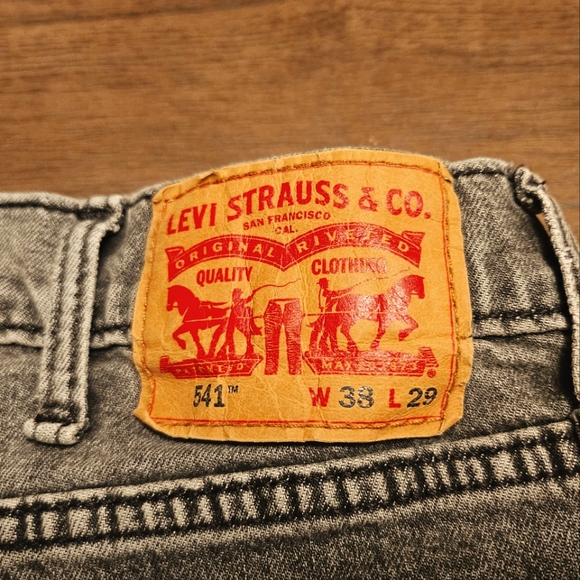 Levi Strauss & Co Distressed Black Jeans 38 X 29 - Picture 3 of 3